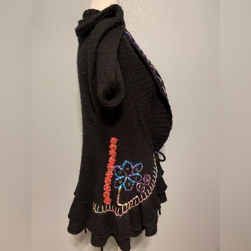 Forla Paris Sweater Black Wool Blend Floral Applique Ruffle Boho Grungy Medium - Picture 4 of 10
